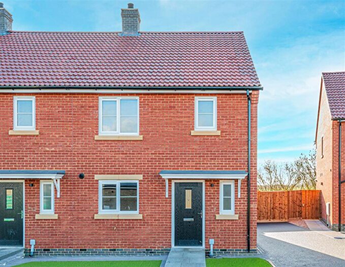 3 Bedroom Semi Detached House For Sale In Hayway, Off Honeysuckle Way, Raunds, NN9