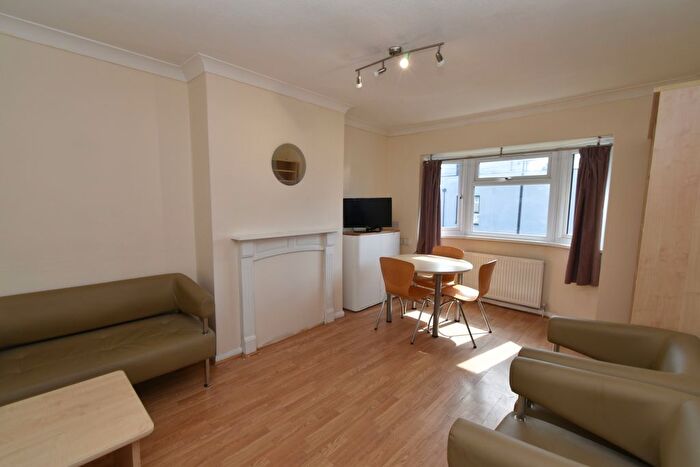 2 Bedroom Flat To Rent In Wembley, HA0