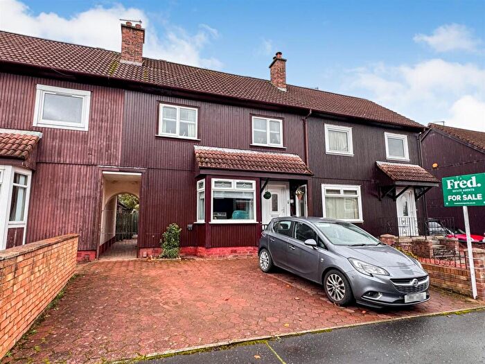 3 Bedroom Terraced House For Sale In Muirhouse Drive, Motherwell, ML1