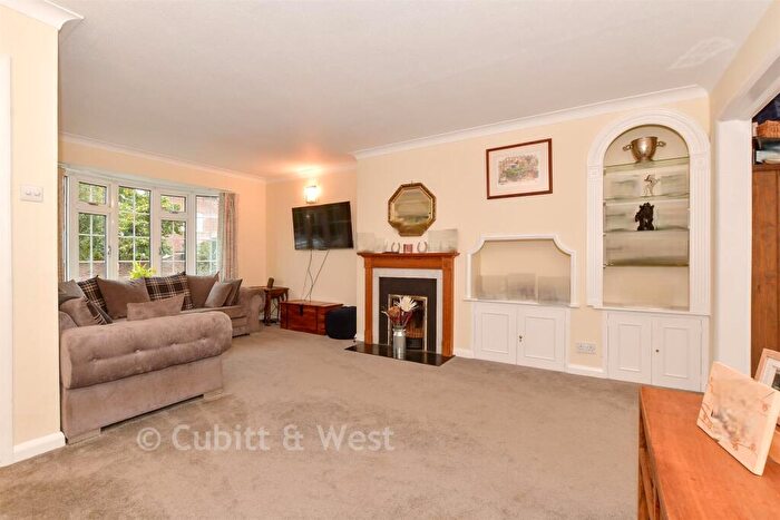 3 Bedroom End Of Terrace House For Sale In High Street, Cuckfield Haywards Heath, West Sussex, RH17