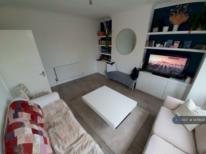 3 Bedroom Maisonette To Rent In James Lane, London, E10