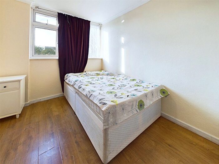 5 Bedroom Semi-Detached House To Rent In Ashdale Close, Whitton, Twickenham, TW2