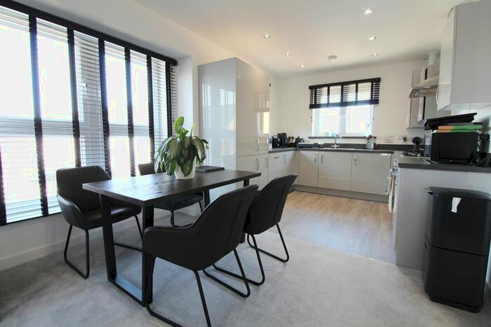 2 Bedroom Flat To Rent In Bentley Grove, Peterborough, PE3