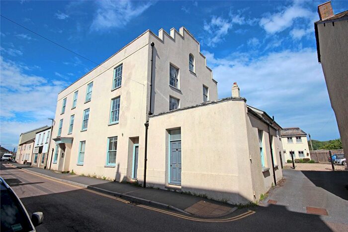 2 Bedroom Flat For Sale In De La Pole Court, Seaton, Devon, EX12