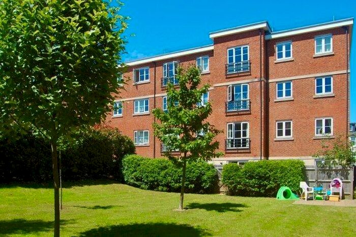 2 Bedroom Flat To Rent In Discovery House, Eastbourne, BN21