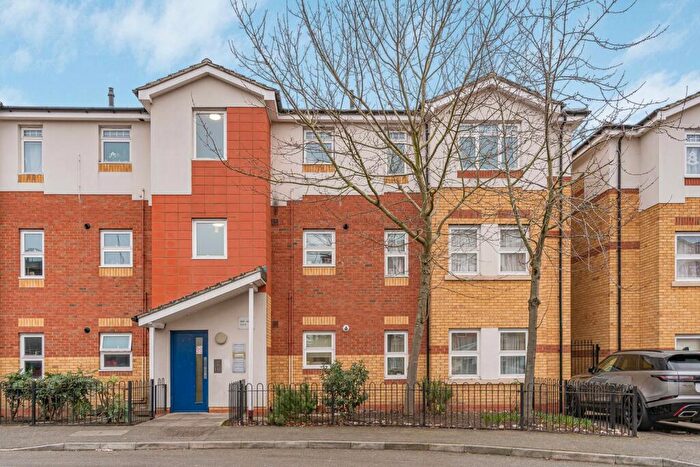 2 Bedroom Apartment For Sale In Tide Close, Mitcham, CR4