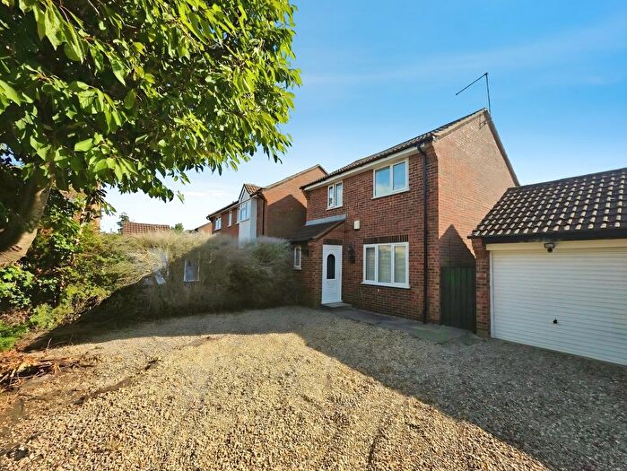 3 Bedroom Property To Rent In Paulsgrove, Peterborough, PE2