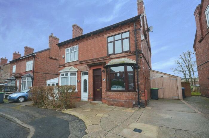 3 Bedroom Semi-Detached House To Rent In Fairfield Road, Sutton In Ashfield, NG17