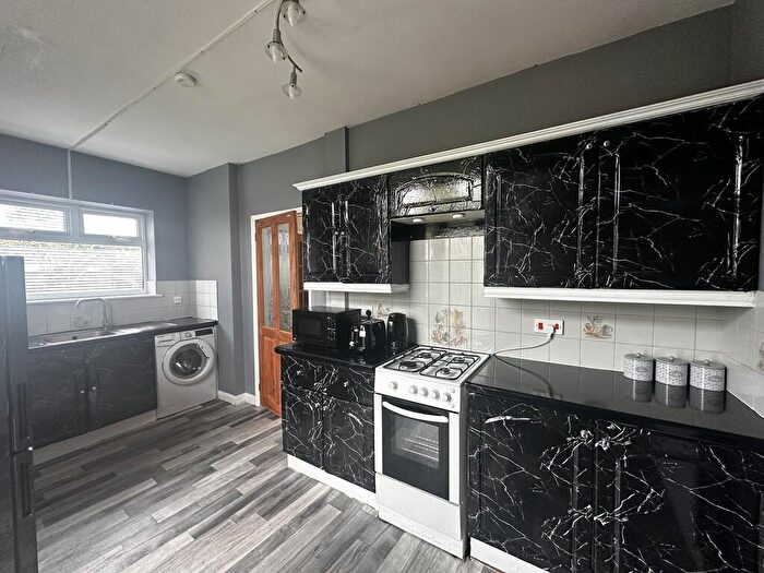 2 Bedroom Town House To Rent In Walfrey Gardens, Dagenham, RM9