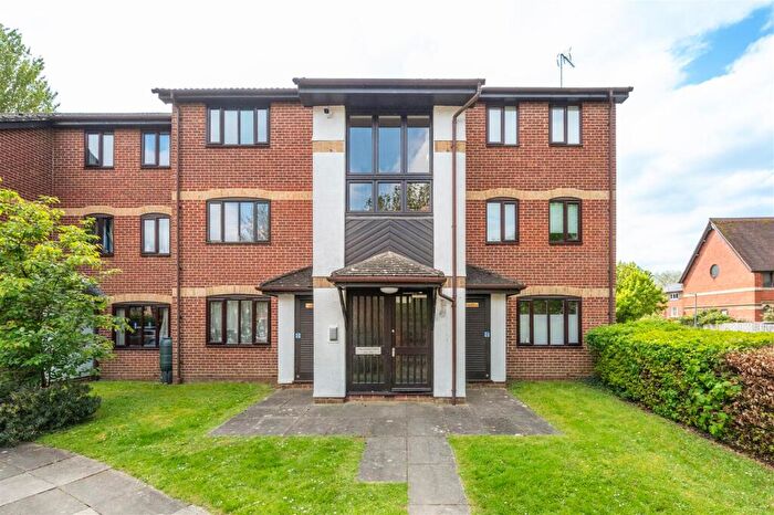 1 Bedroom Apartment For Sale In Pennyroyal Court, Reading, RG1