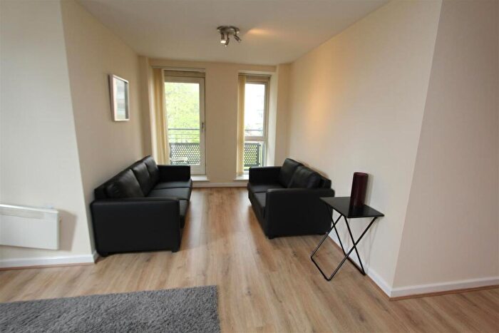 2 Bedroom Flat To Rent In Aspect, Elmwood Lane, LS2