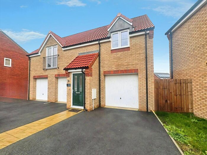 2 Bedroom Coach House For Sale In Primrose Place, Whittlesey, PE7