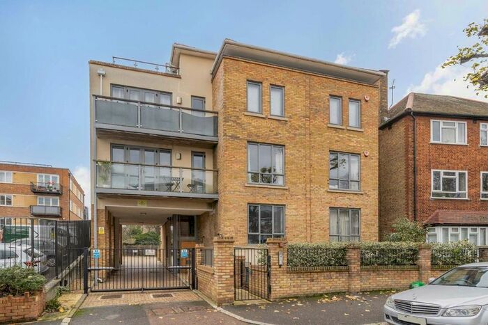 2 Bedroom Flat To Rent In Hartington Road, London, W13