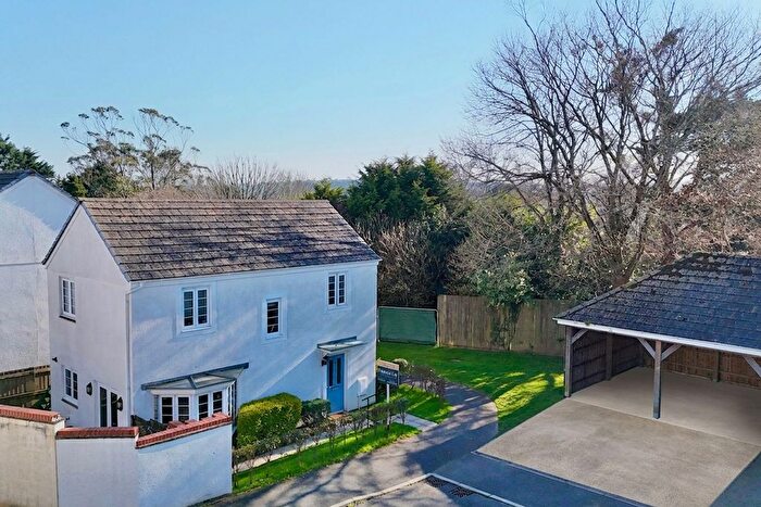 3 Bedroom Detached House For Sale In Round Ring Gardens, Penryn, TR10