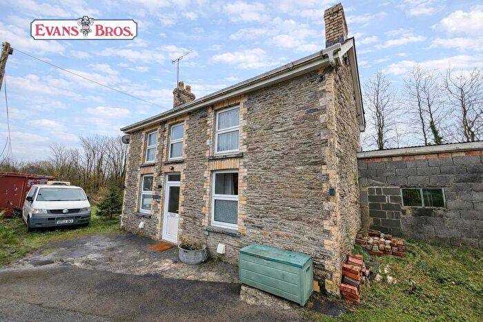 2 Bedroom Property For Sale In Llanpumsaint, Nr Carmarthen, SA33