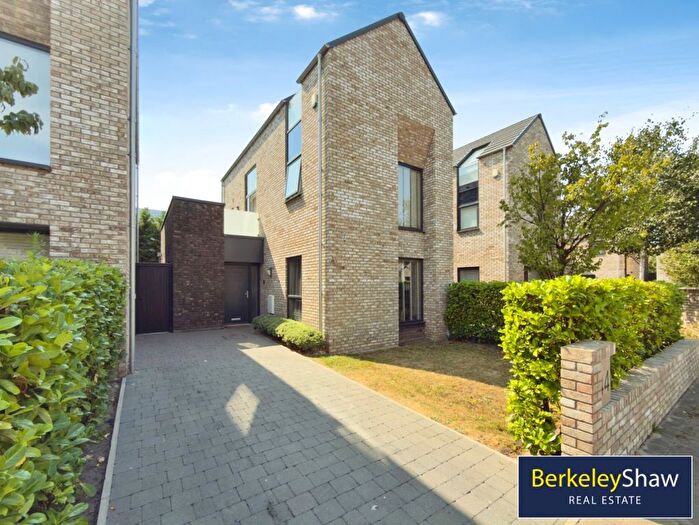 4 Bedroom Detached House For Sale In Marchmont Drive, Crosby, Liverpool, L23
