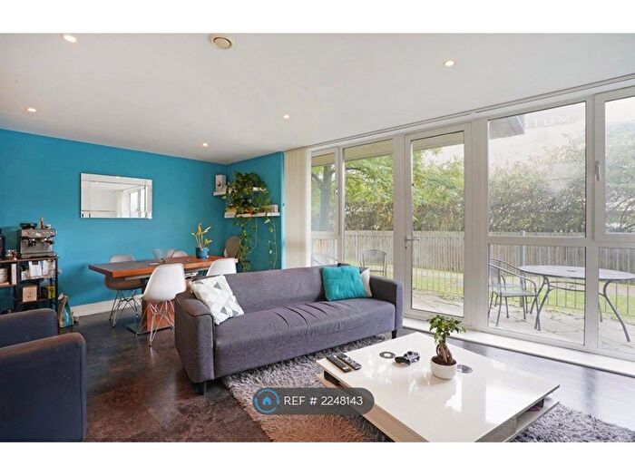 2 Bedroom Flat To Rent In Drayton Park, Highbury, London, N5