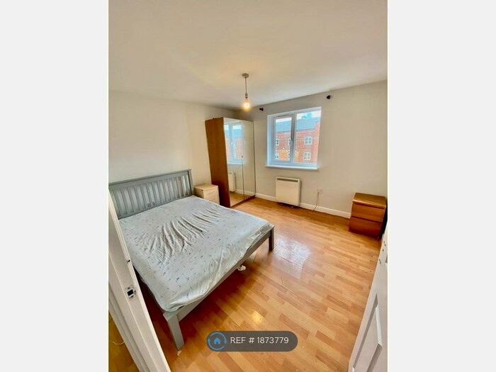 2 Bedroom Flat To Rent In Otter Close, London, E15