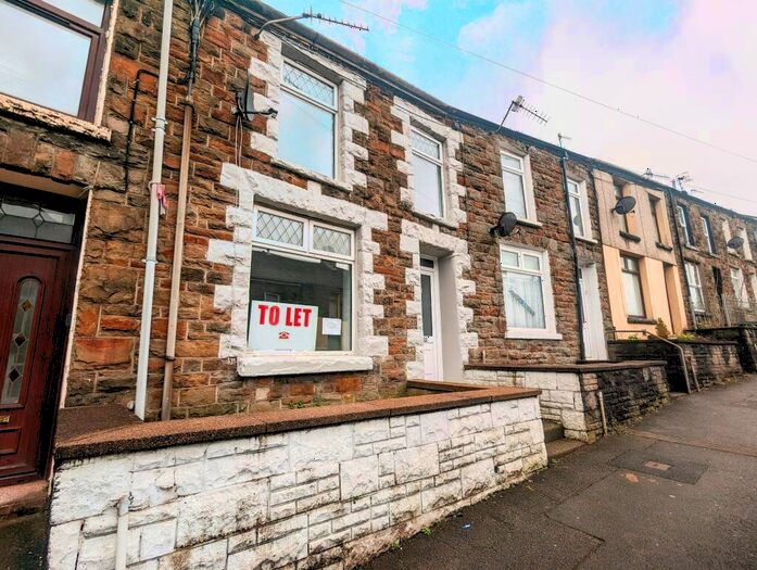 3 Bedroom Terraced House To Rent In High Street, Treorchy, CF42