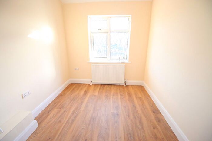 6 Bedroom Terraced House To Rent In Staines Road, Feltham, Greater London, TW14