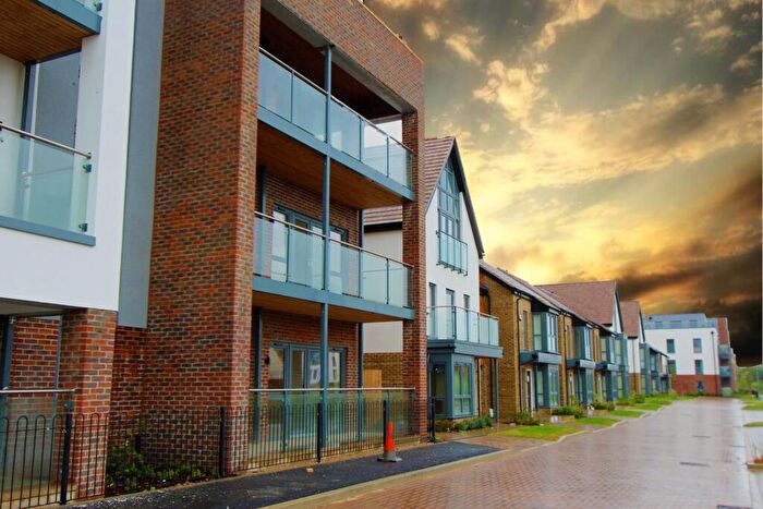 2 Bedroom Apartment To Rent In Harvard Way, Oakgrove, Milton Keynes, MK10