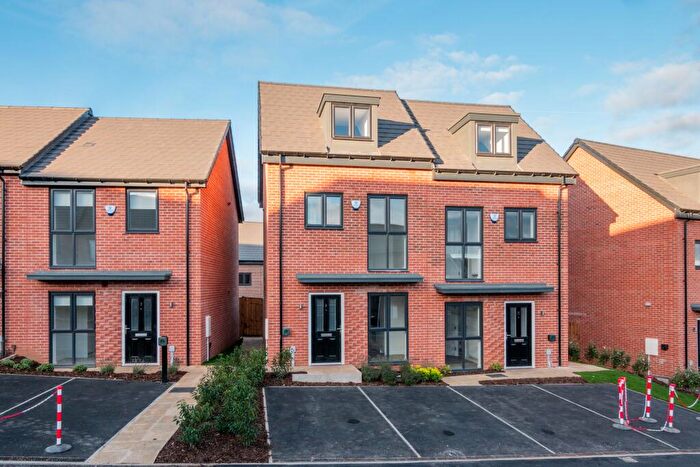 4 Bedroom House To Rent In Foxglove Way, Shirebrook, NG20