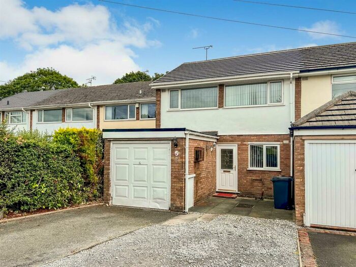 3 Bedroom Terraced House To Rent In Wold Court, Hawarden, CH5