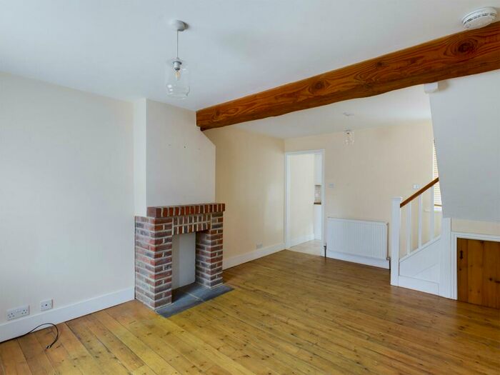 1 Bedroom House To Rent In Chertsey, Surrey, KT16