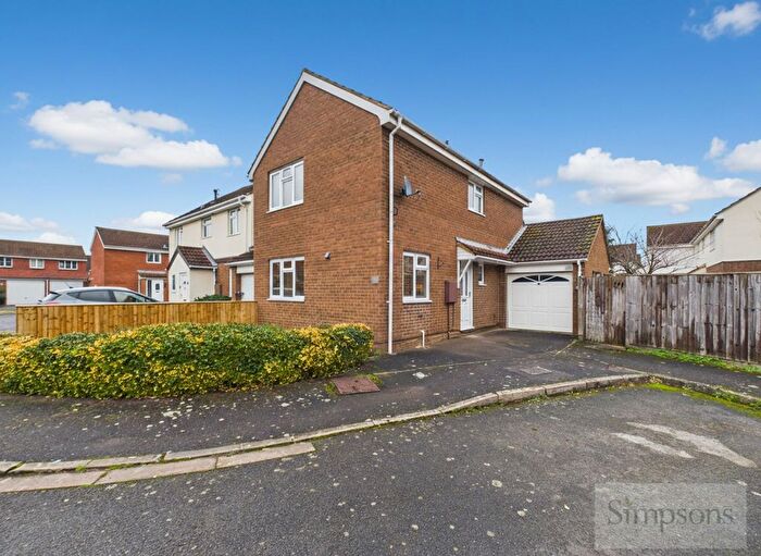 3 Bedroom Link Detached House For Sale In Curtis Avenue, Abingdon, OX14
