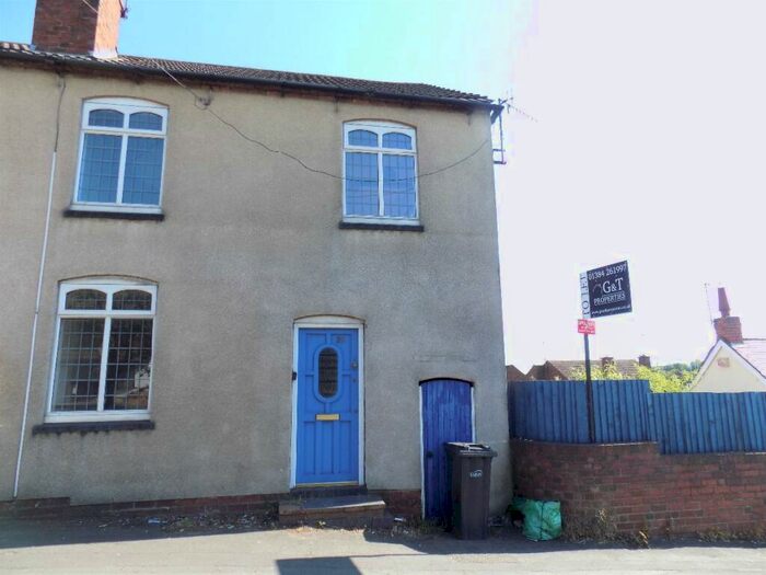 3 Bedroom Semi-Detached House To Rent In Coppice Lane, Brierley Hill, DY5