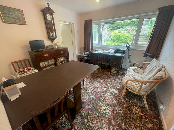 2 Bedroom Detached House For Sale In Clough Way, Fenay Bridge, Huddersfield, HD8