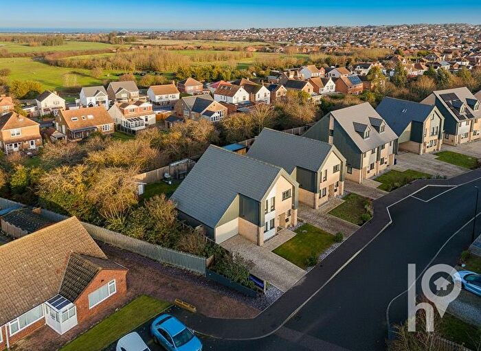 3 Bedroom Detached House For Sale In Commodores Close, Halfway, ME12