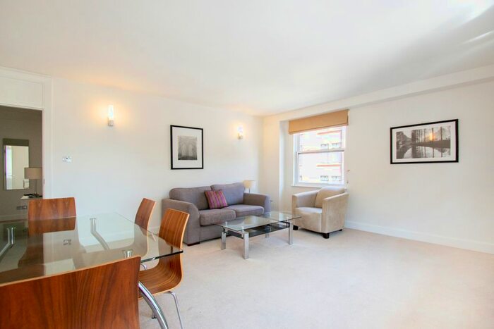 2 Bedroom Flat To Rent In Weymouth Street, London, W1W