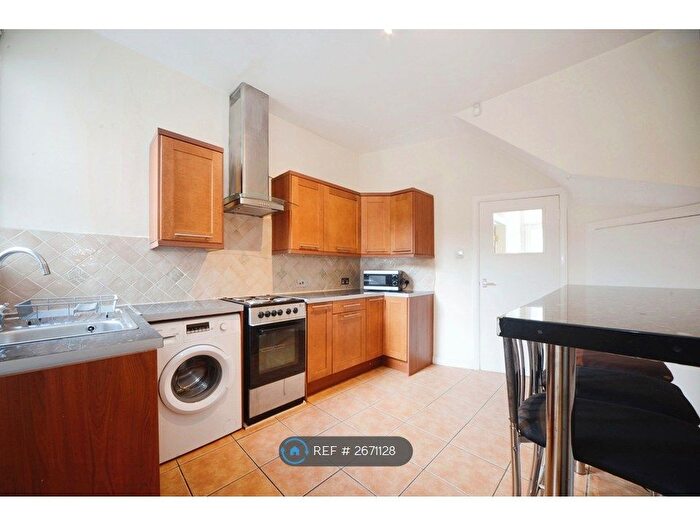 1 Bedroom Maisonette To Rent In Sportsbank Street, London, SE6