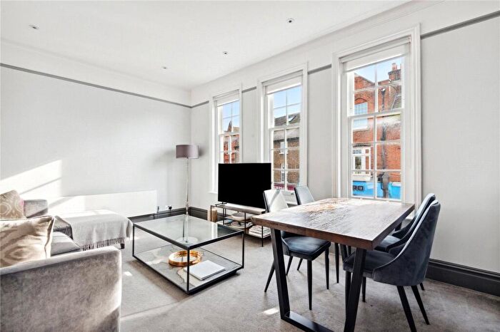 3 Bedroom Maisonette For Sale In Barnes High Street, Barnes, London, SW13