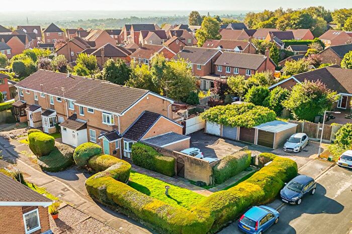 2 Bedroom End Of Terrace House For Sale In Kingsbridge Avenue, Nottingham, NG3