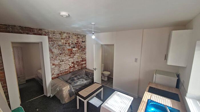 1 Bedroom Flat To Rent In Cottingham Road, Hull, HU5