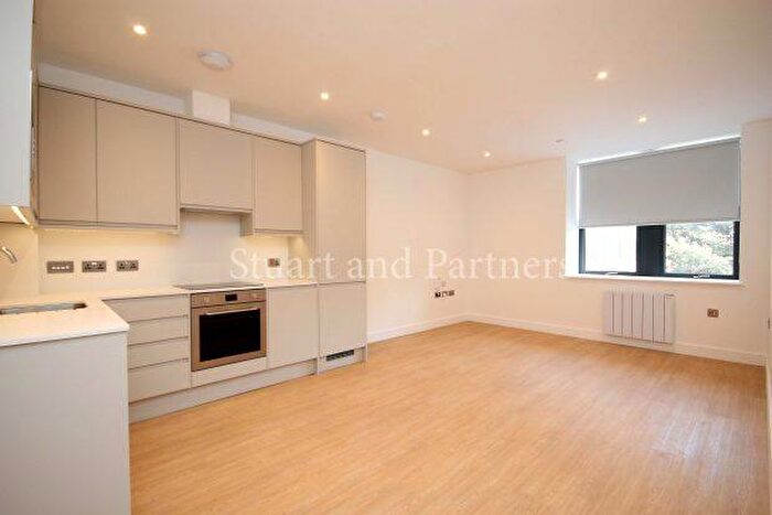 2 Bedroom Apartment To Rent In Perrymount Road, Haywards Heath, RH16