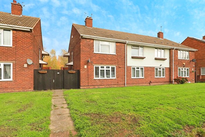 2 Bedroom Maisonette For Sale In Norbury Crescent, Wolverhampton, WV4