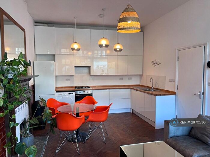 2 Bedroom Flat To Rent In Acre Road, Kingston Upon Thames, KT2
