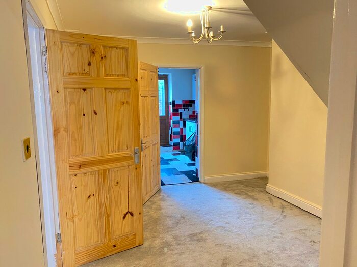 4 Bedroom End Of Terrace House To Rent In Fleet Street, Aylesbury, HP20