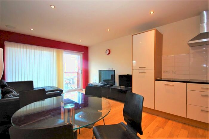 1 Bedroom Flat To Rent In Dock Street, Hull, HU1