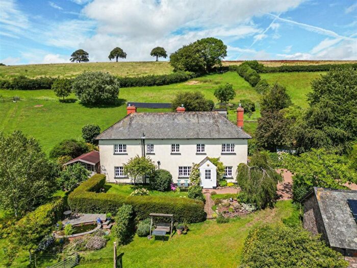 4 Bedroom Detached House For Sale In Silverton, Exeter, EX5