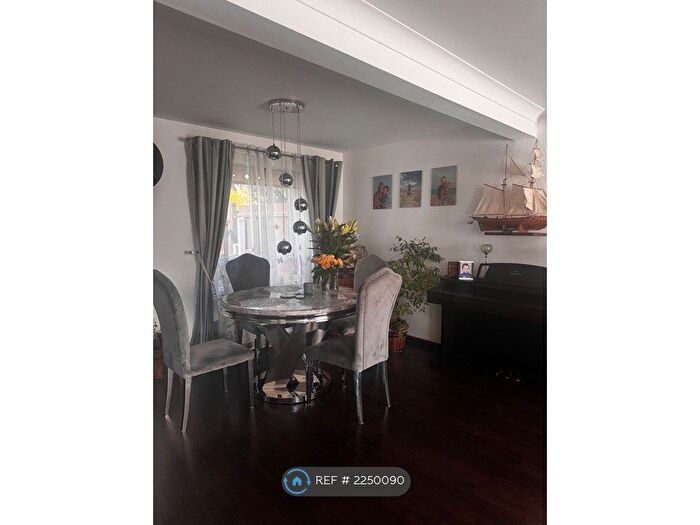 3 Bedroom Terraced House To Rent In Hopkins Close, Bournemouth, BH8