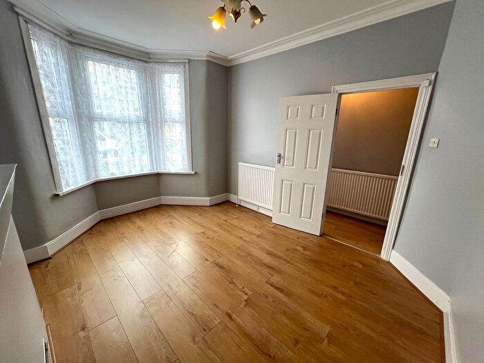 4 Bedroom Terraced House To Rent In Bedford Road, London, E6