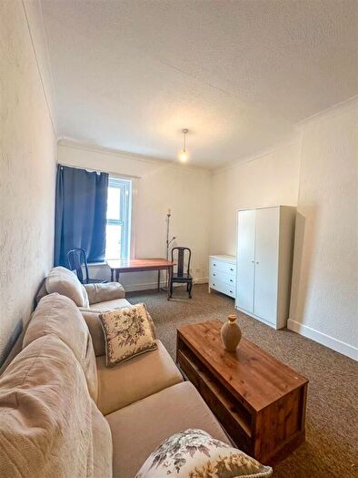 1 Bedroom Flat For Sale In Old Christchurch Road, Bournemouth, BH1