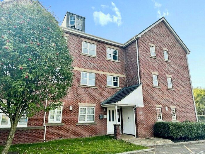 2 Bedroom Flat To Rent In Ellesmere Green, Eccles, Manchester, M30