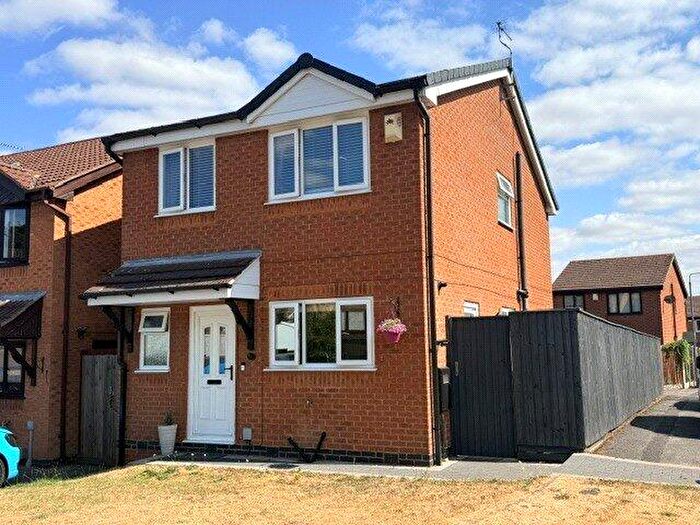 4 Bedroom Detached House For Sale In Axford Close, Gedling, Nottingham, Nottinghamshire, NG4