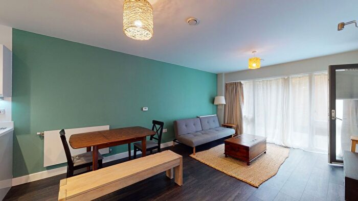 1 Bedroom Flat To Rent In Peartree Way, London, SE10