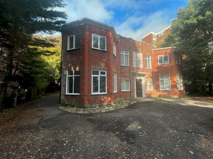 5 Bedroom Apartment To Rent In Grove Road, East Cliff, BH1